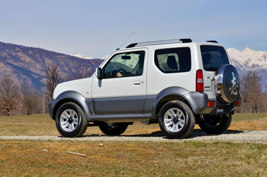  Suzuki Jimny Ambition 2015 года  (фото 5 из 17)